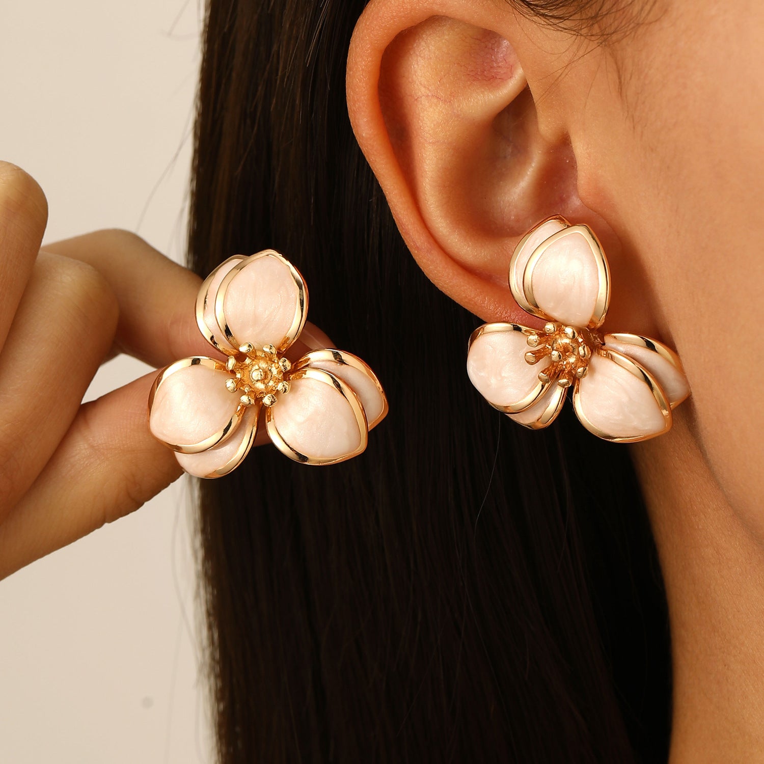 Niche Design Drip Oil Flower Earrings