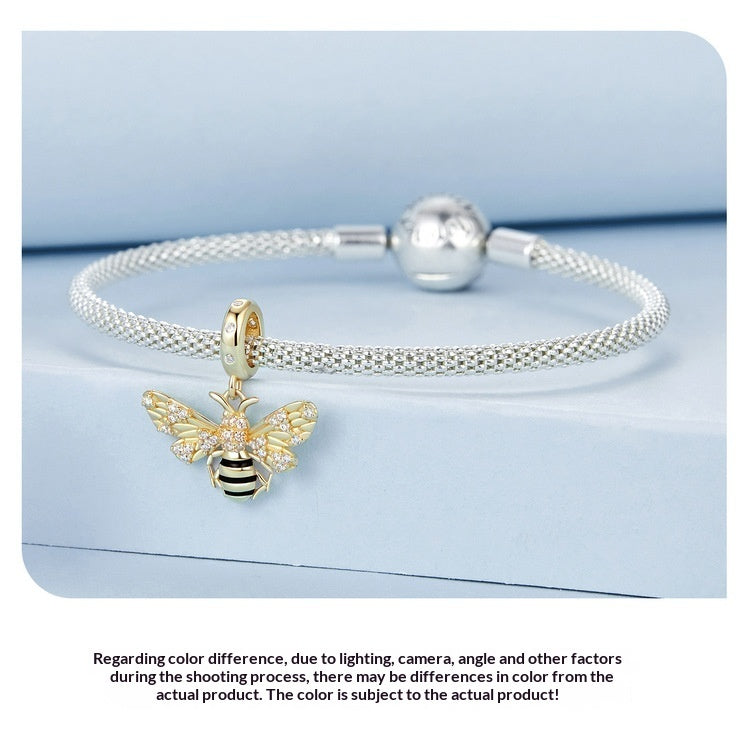 Original Gold-plated Delicate Bee Pendant Jewelry
