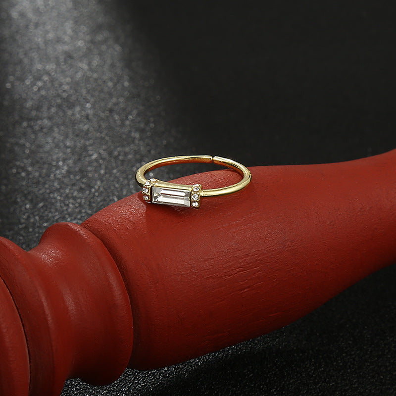 Minimalist Copper-plated Gold Ring With Diamond Accents