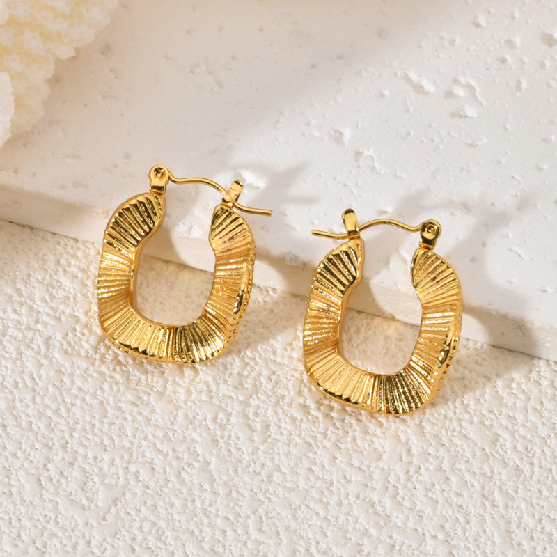 Edgy, High-end Earrings For Fashion-forward Women