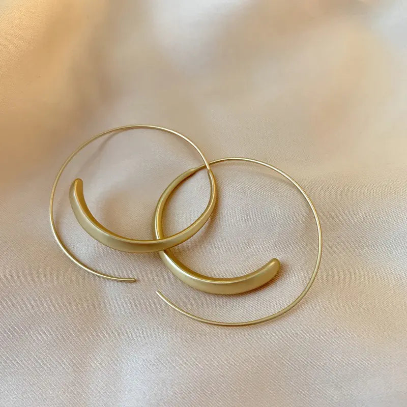 Silver Needle Metal Circle Earrings - Minimalist Style