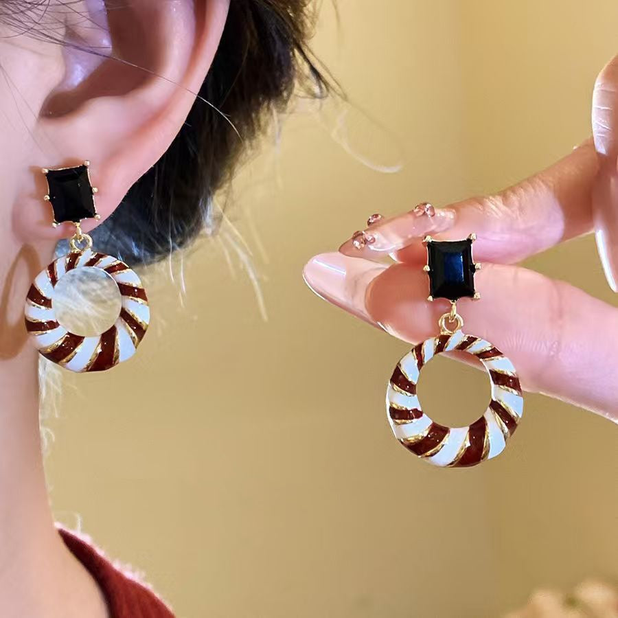 Horse Striped Oil Dripping Circular Hollow Earrings